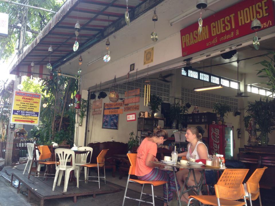 Prasuri Guest House Bangkok Eksteriør billede
