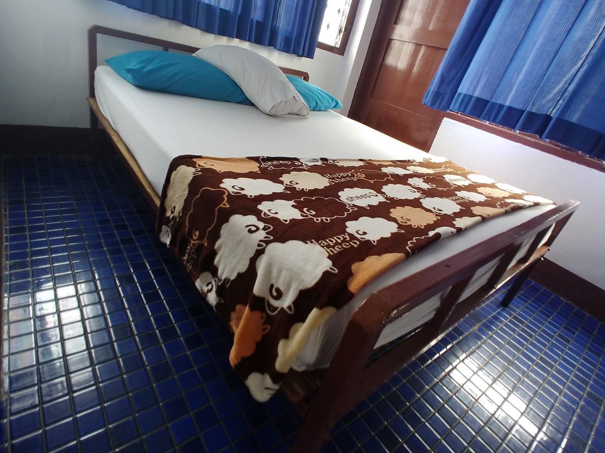 Prasuri Guest House Bangkok Eksteriør billede