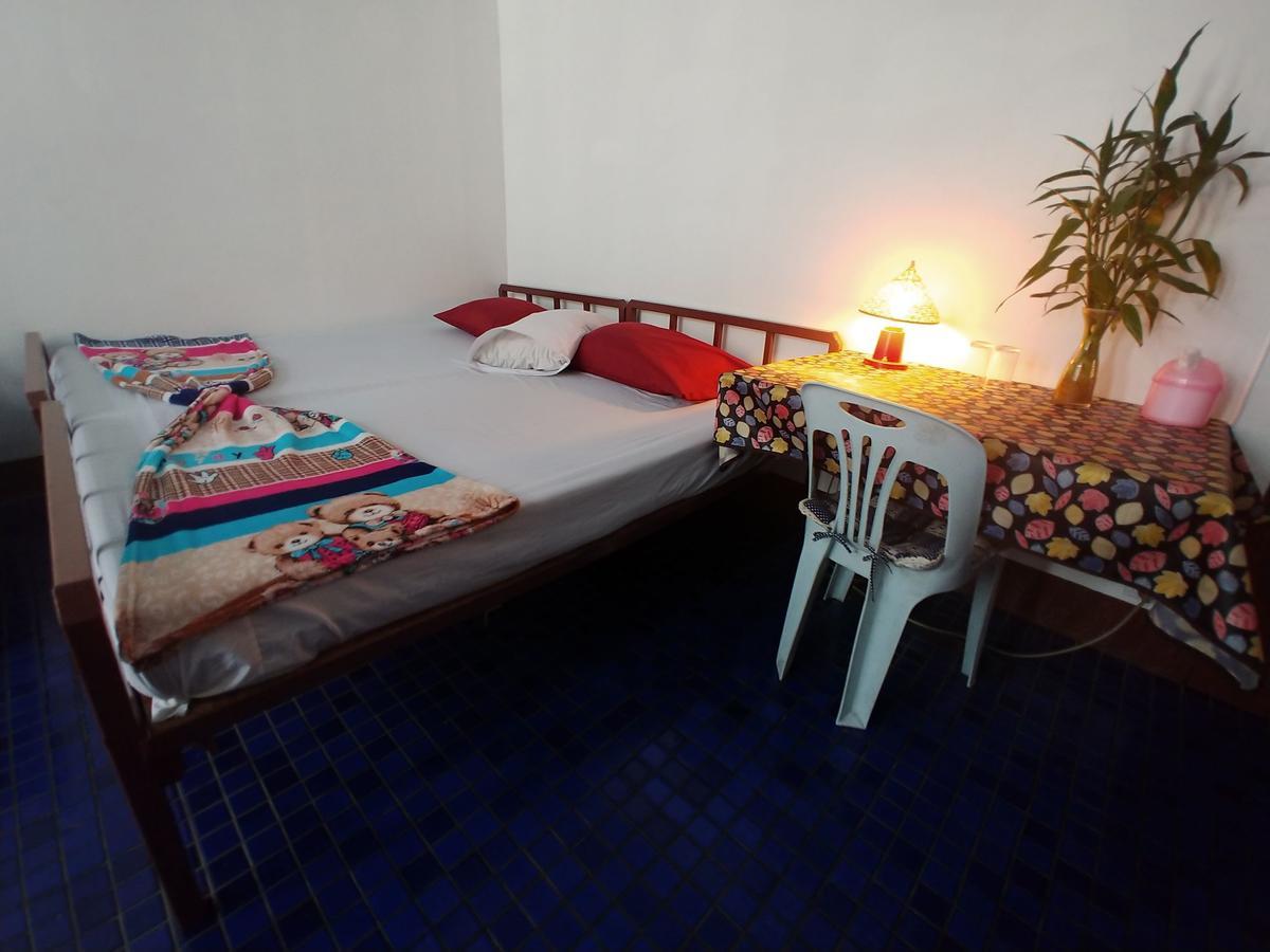 Prasuri Guest House Bangkok Eksteriør billede