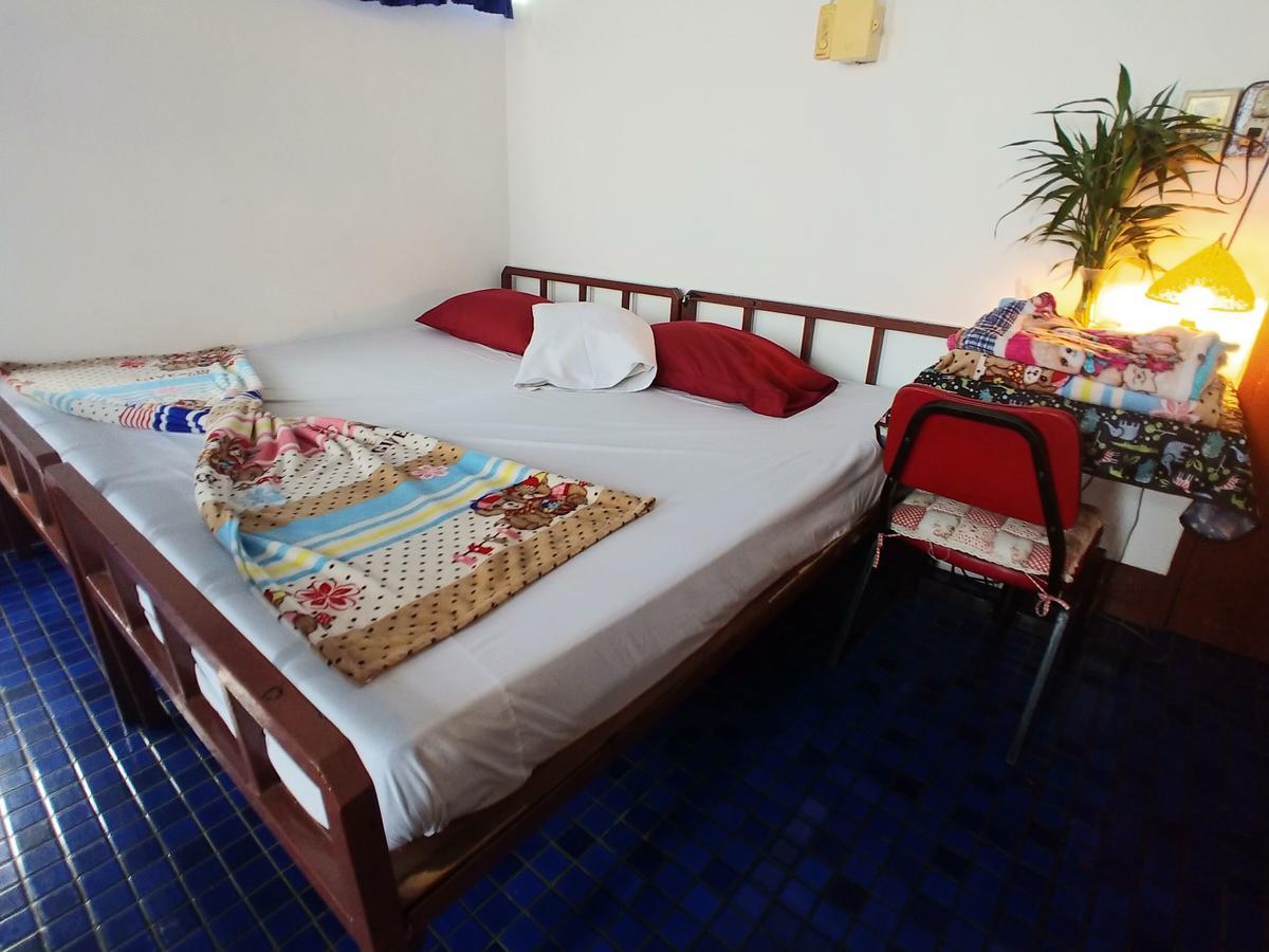 Prasuri Guest House Bangkok Eksteriør billede