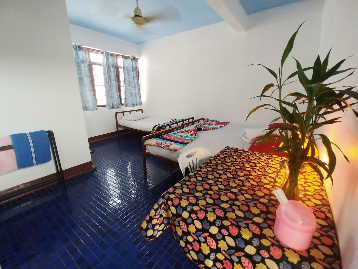 Prasuri Guest House Bangkok Eksteriør billede