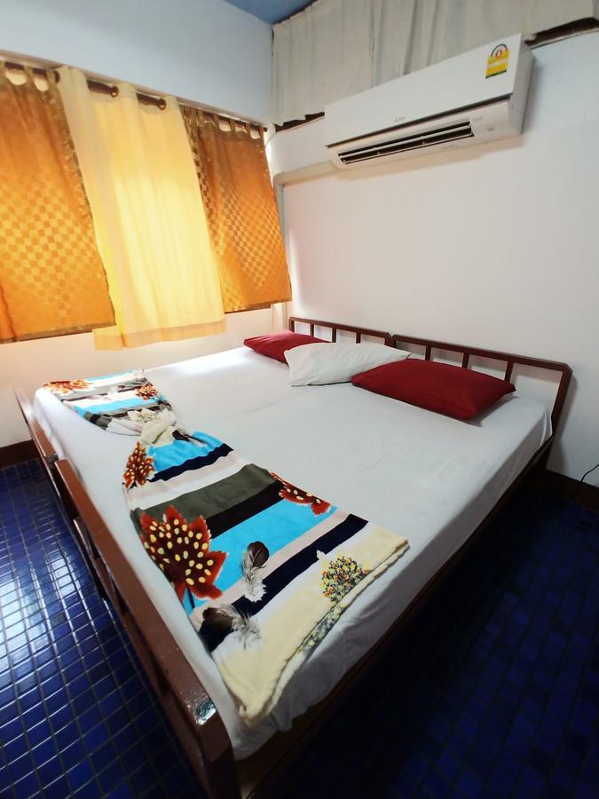Prasuri Guest House Bangkok Eksteriør billede